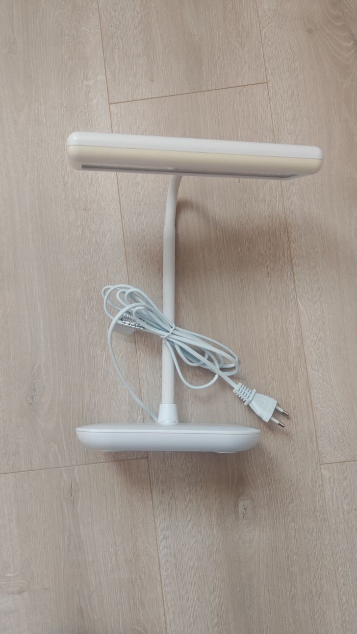 Lampe de table LED blanche - photo numéro 2