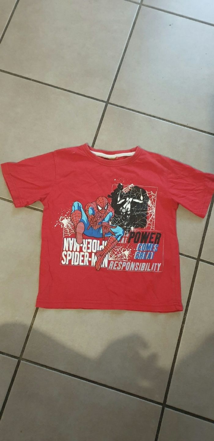 Tee shirt