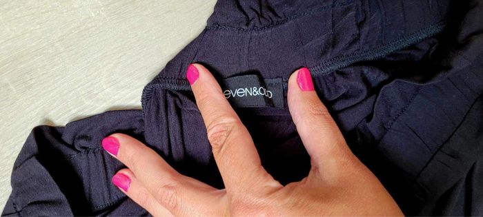 Jupe noire neuve taille L - photo numéro 2