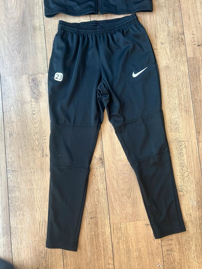 Survêtement de foot Nike - photo numéro 3