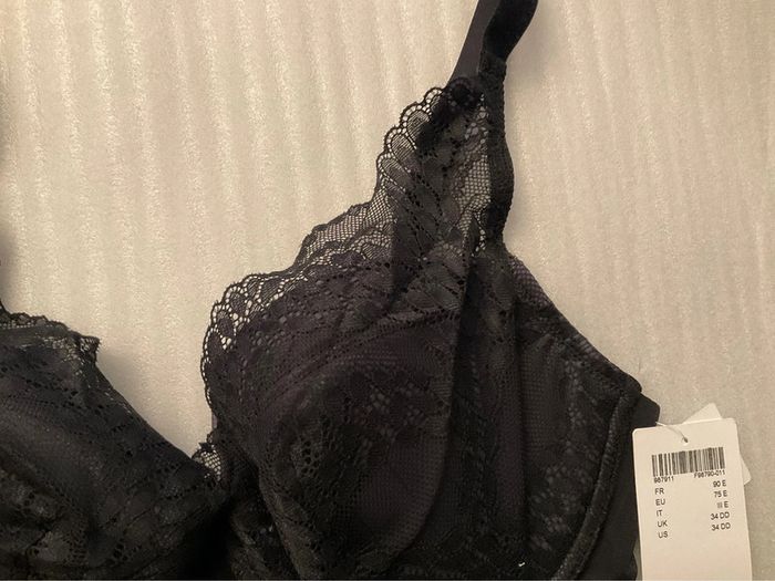 Soutien-gorge noir Femilet neuf - photo numéro 4