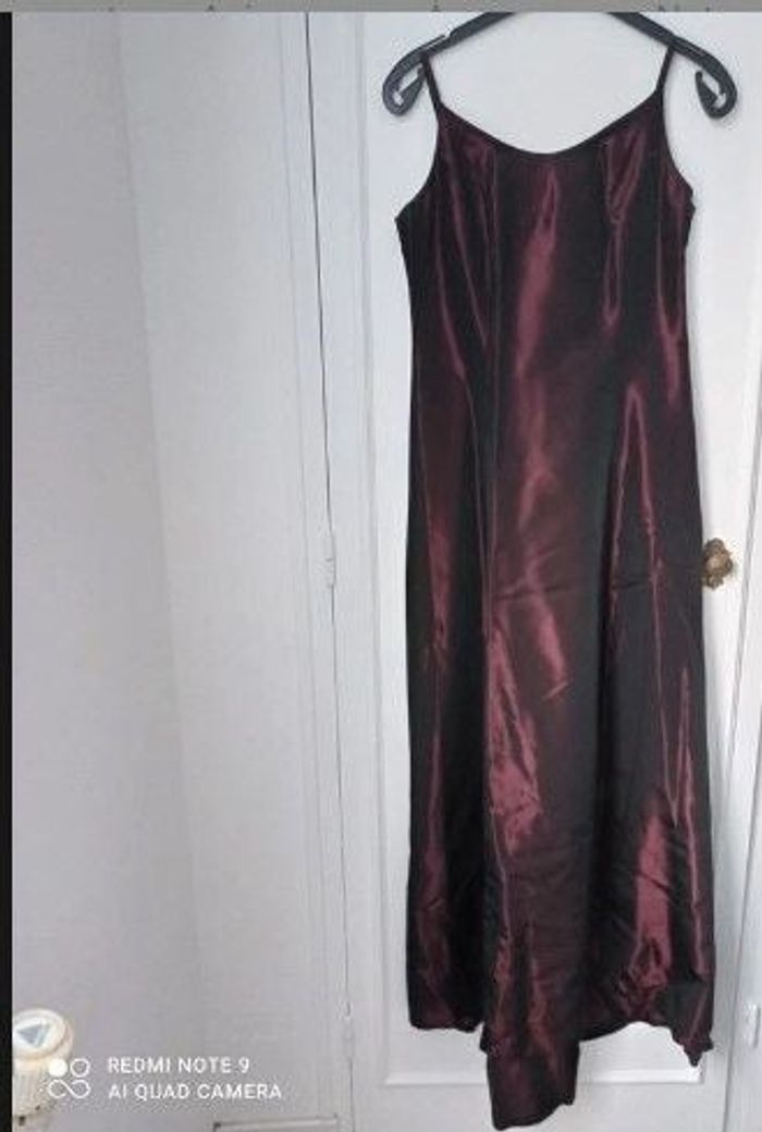 Robe de soirée ou pour occasion mariage ou fin d'année