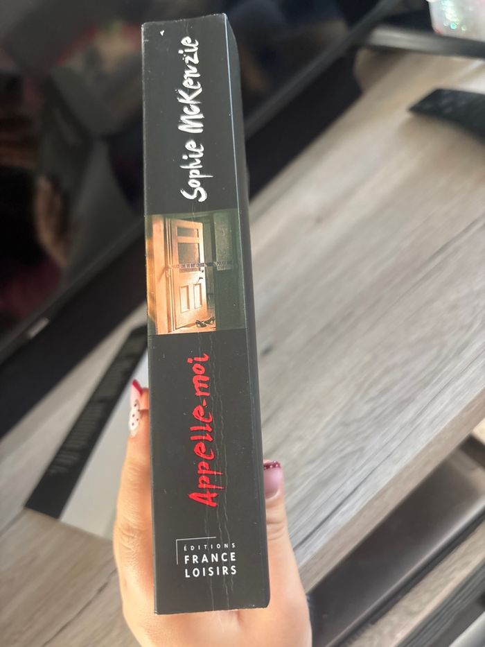 Appelle-moi - Sophie McKenzie - photo numéro 5