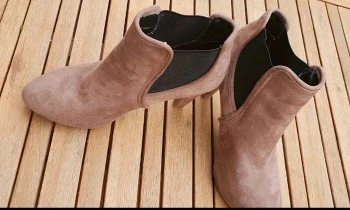 Bottines taupe pointure 38 - photo numéro 2