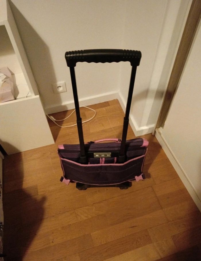 Cartable à roulette tann's - photo numéro 3