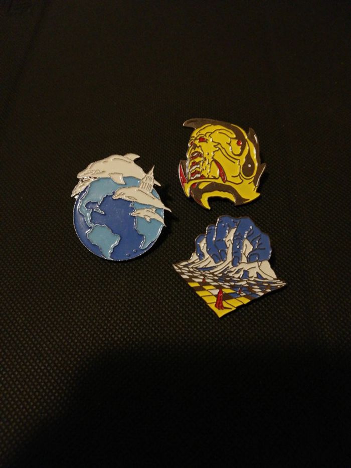 Lot de 3 Pin's Signés Wojtek Siudmak pour Pocket