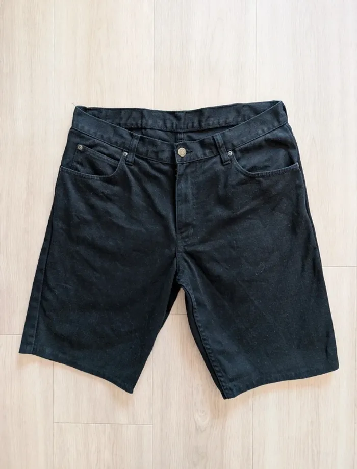 Short en jean noir