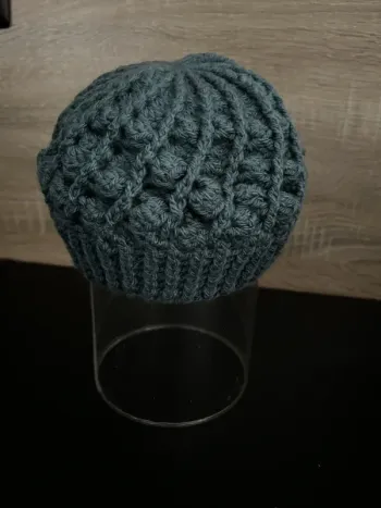 Bonnet Béret bébé en laine crocheté à la main certifié oeko-Tex 6-12 mois, 47 cm Neuf avec étiquette