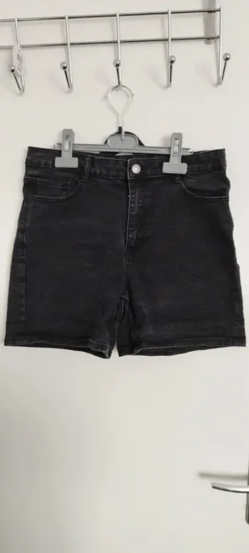 💮🌸 short en jean noir🌸💮