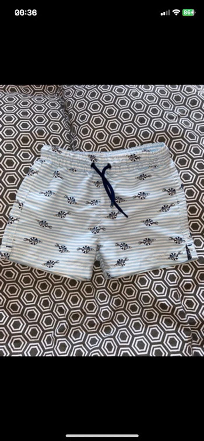 Maillot de bain taille 18 mois