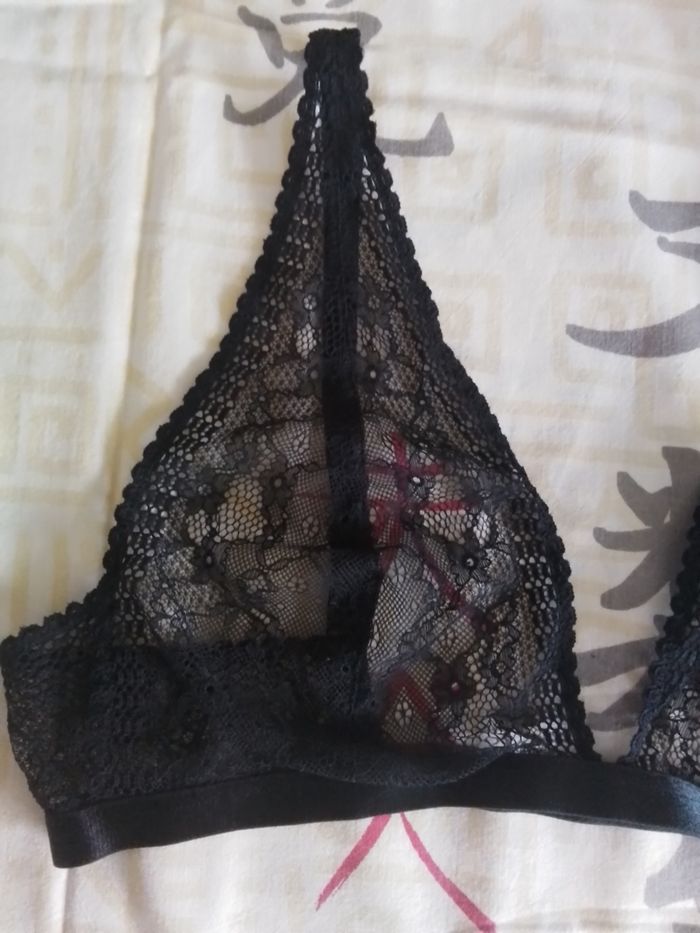 Soutien gorge dentelle - photo numéro 2