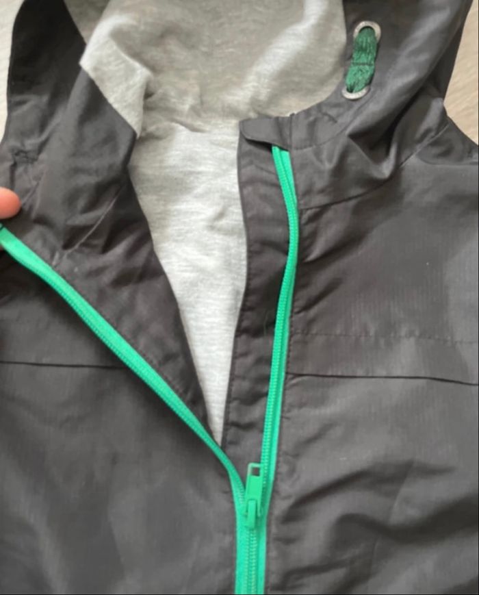 Veste coupe vent 8 ans