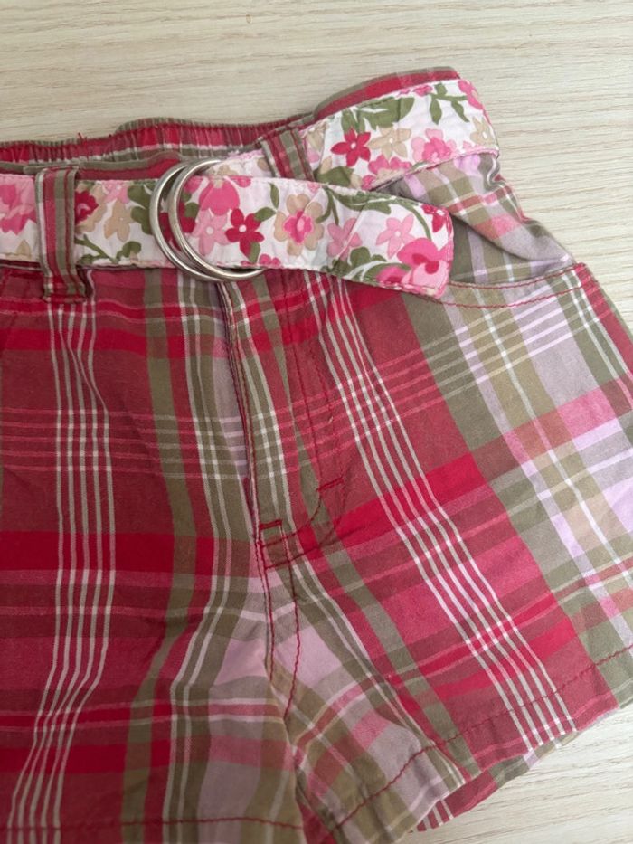 Short à carreaux Gap taille 3 ans - photo numéro 2