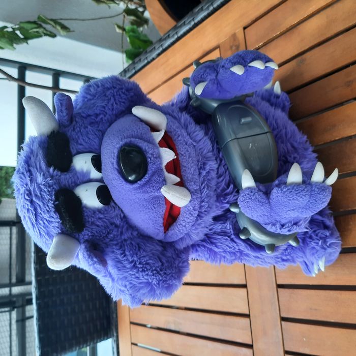 Peluche parlante My Pet Monster 2001 – Fonctionne en français – Collector avec menottes - photo numéro 2