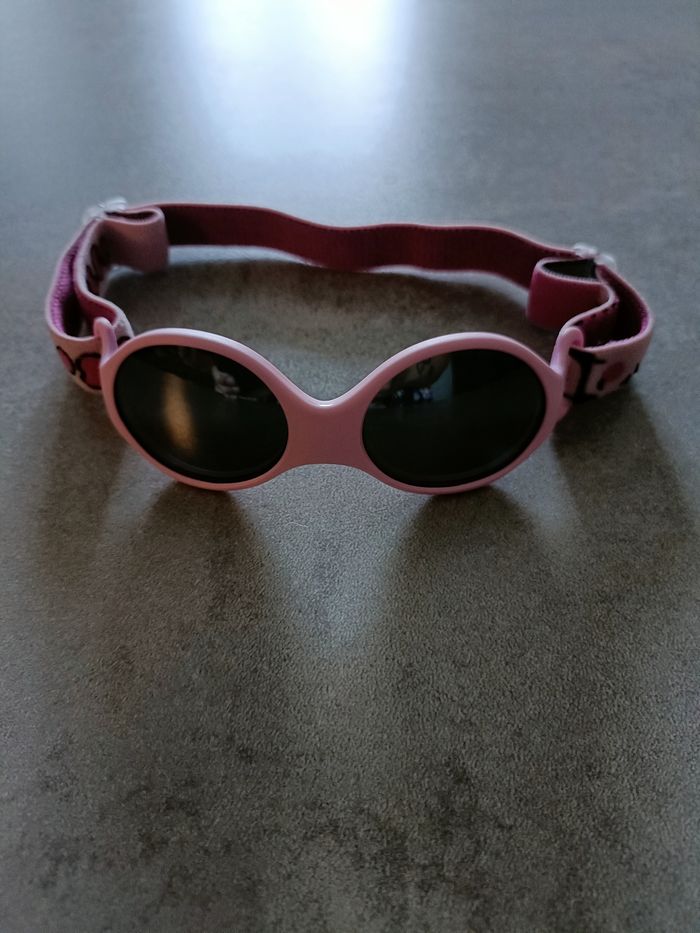 Lunettes bébé neuves indice 4