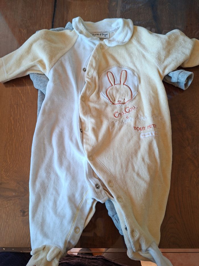 Lot 3 pyjamas 3 mois - photo numéro 2