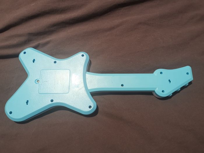 Guitare enfant - photo numéro 2