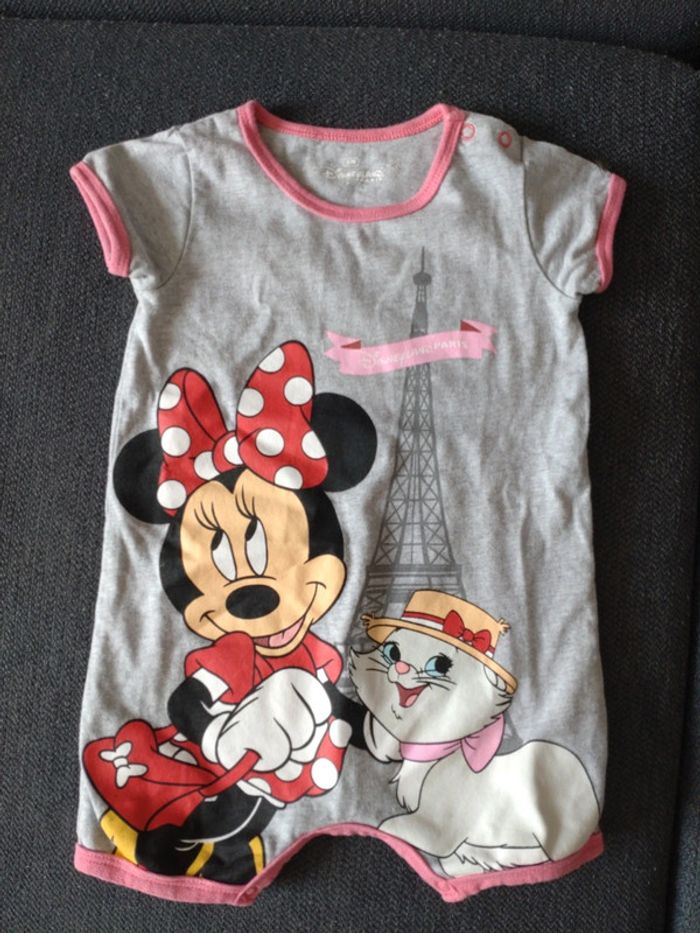 Combi short Disneyland taille 6 mois