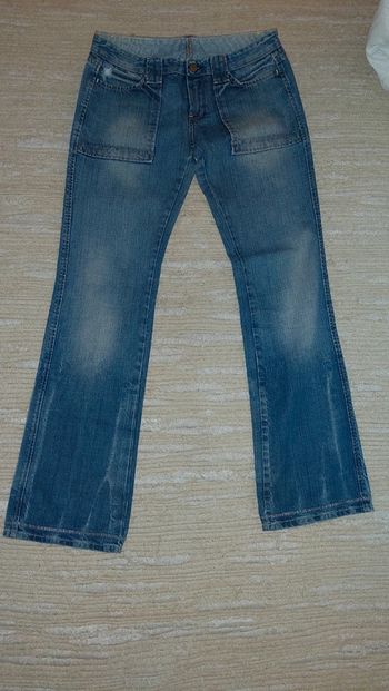 Superbe pantalon jeans
vintage Le temps des Cerises
taille 38