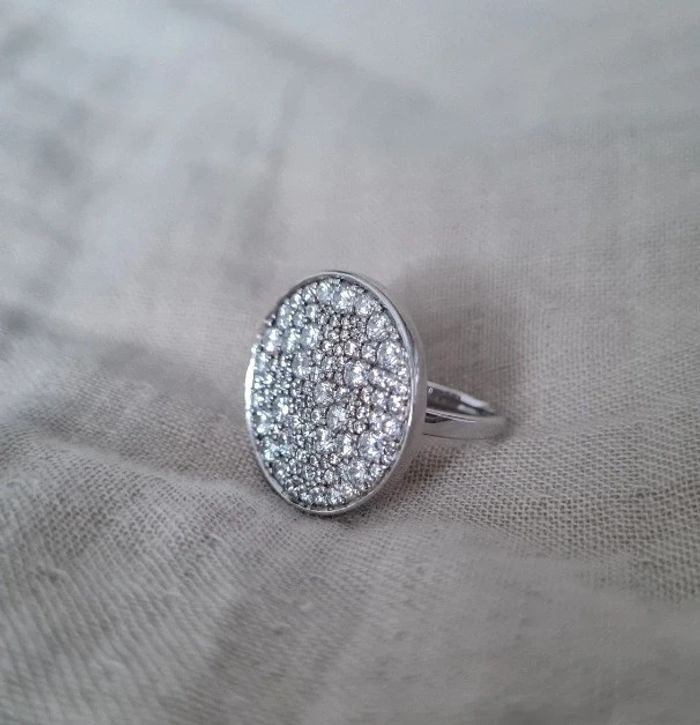 Bague cercle argent rhodié et oxydes de zirconium taille 60 - photo numéro 3