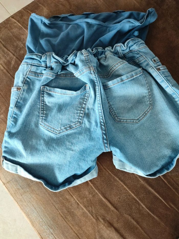 Short de grossesse - photo numéro 2