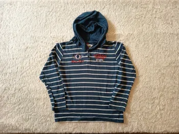 T-shirt à capuche manches longues Tissaia en 8 ans