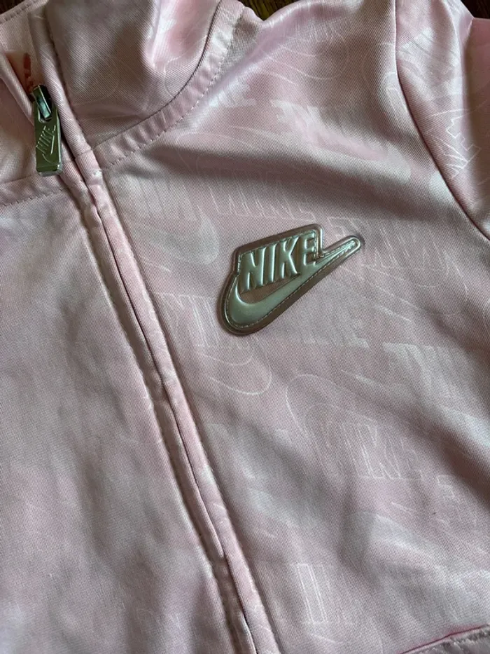 Magnifique veste nike authentique - photo numéro 2