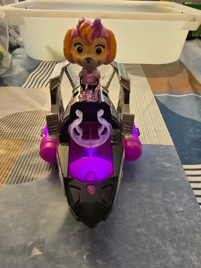 Vehicule et figurine pat patrouille Super Stella - photo numéro 4