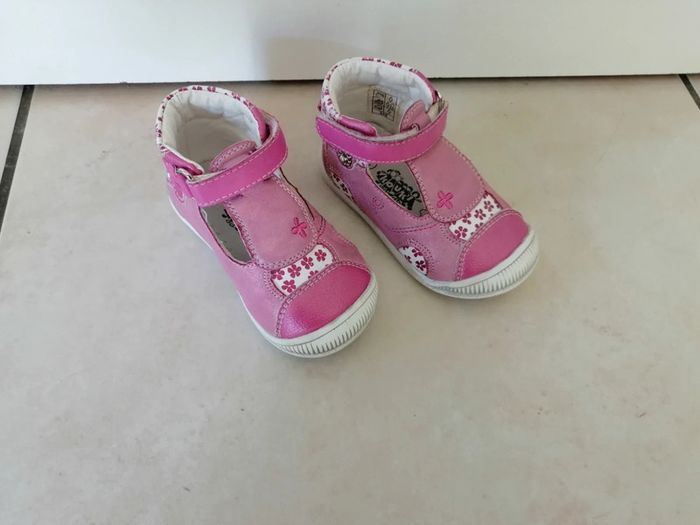 Chaussures t 20