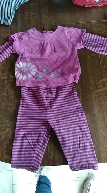 Ensemble t-shirt leggings 12 mois