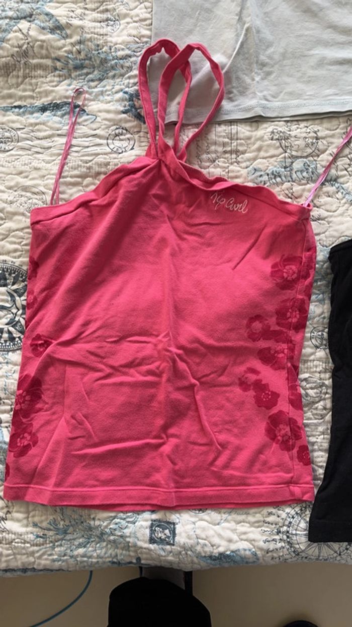 lot de tee shirt roxy rip curl taille 2 - photo numéro 2