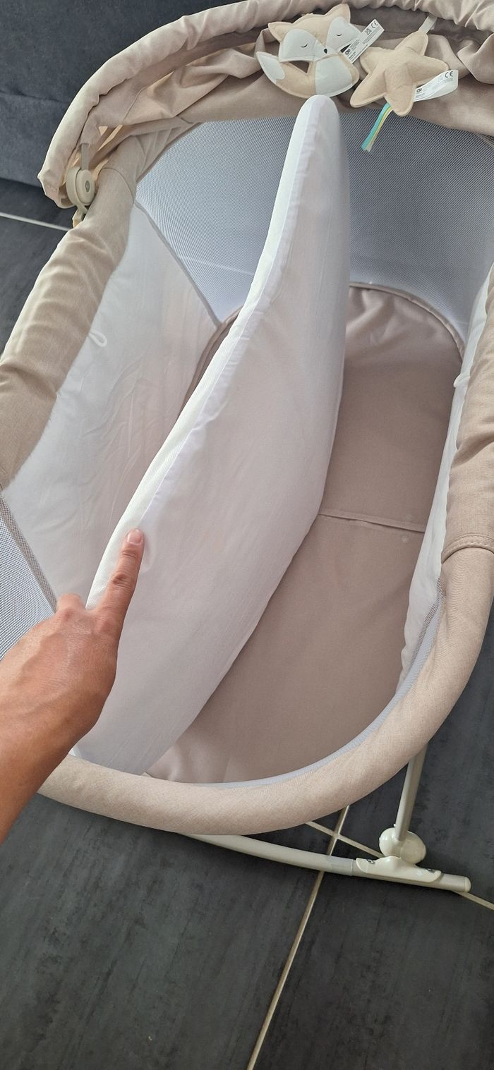 Berceau pliant de chez Bébé9 - photo numéro 5