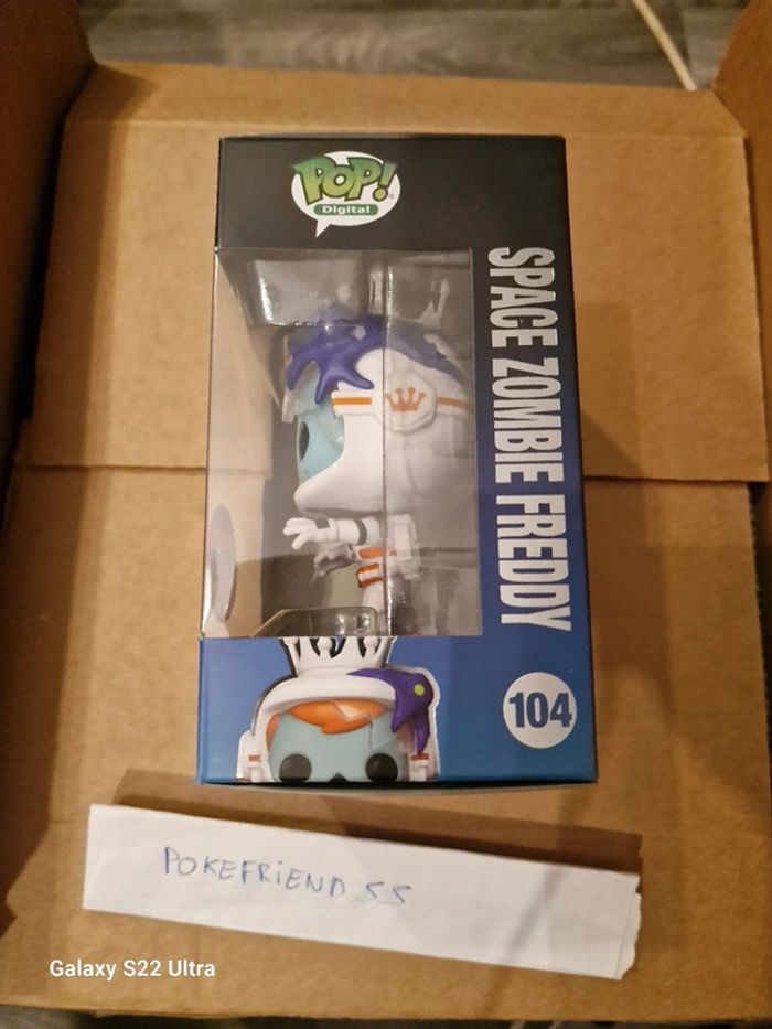 Space Zombie Freddy LE 1550 - photo numéro 2