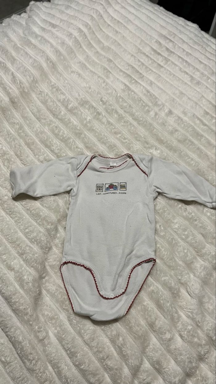Lot de body 6mois - photo numéro 3