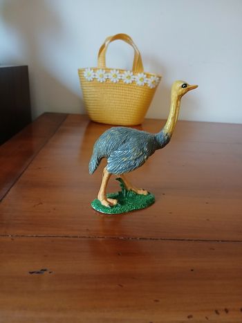 Figurine Autruche sur socle * 10,5 cm 