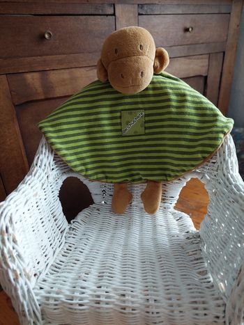 Doudou plat singe On Chuchote