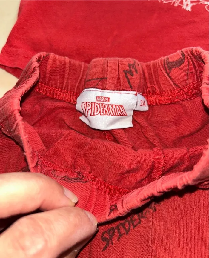 Pyjama rouge Spiderman taille 3 ans 98 cm - photo numéro 4
