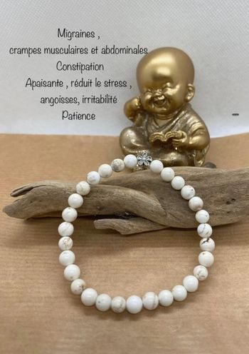 Bracelet magnésite et fleur 19 cm , lithotherapie