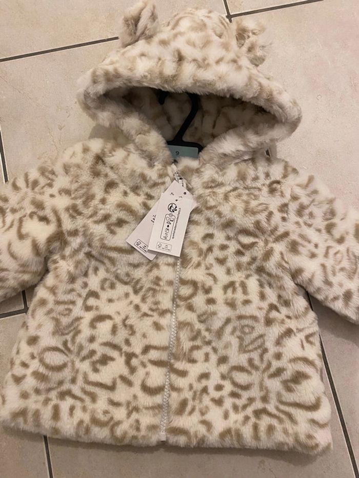 Veste fausse fourrure doudoune bébé fille 9 mois Tex léopard - photo numéro 10