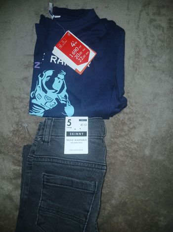 Lot pantalon et tee-shirt manches longues garçon