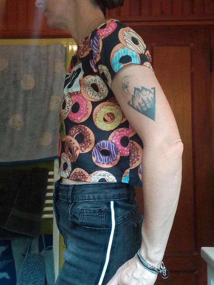 T-shirt femme court Donuts Jennyfer - photo numéro 4
