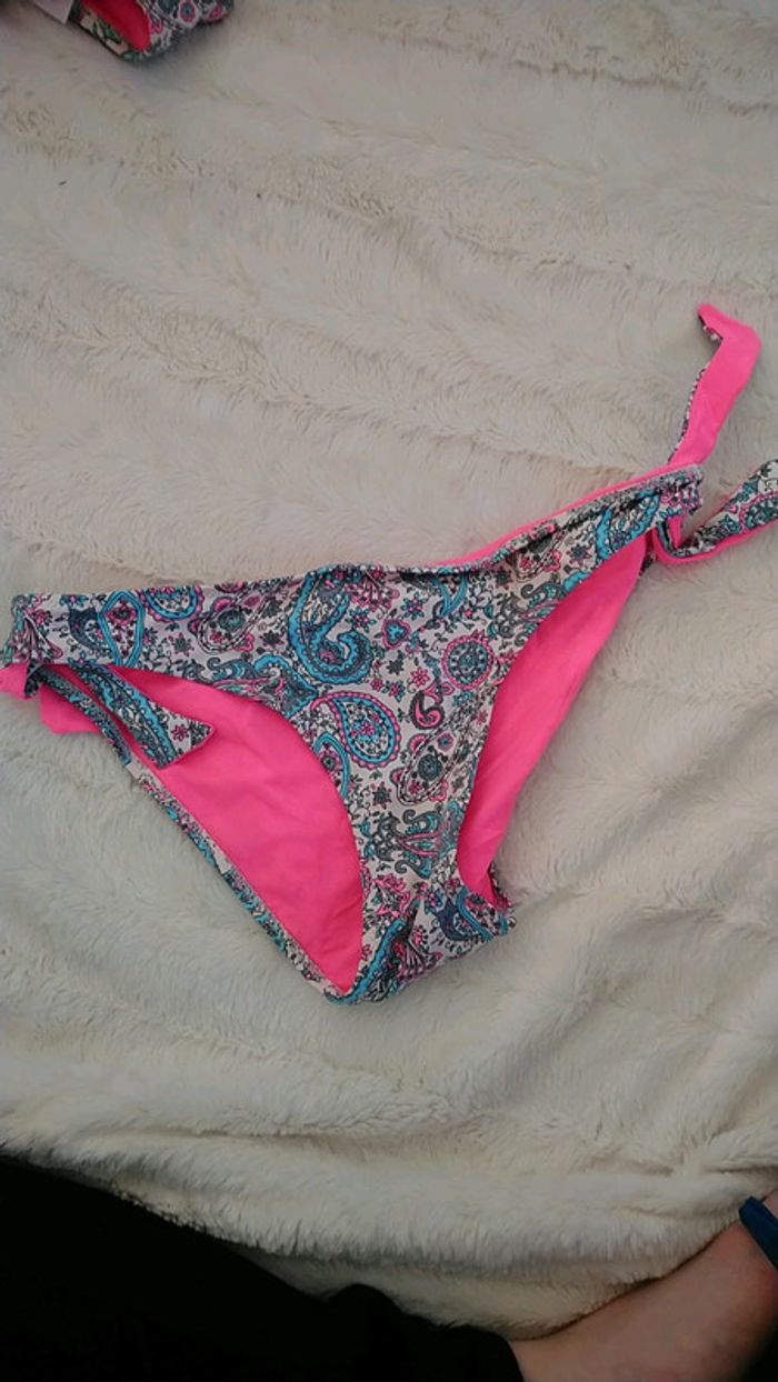 Maillot de bain 2 pieces - photo numéro 2