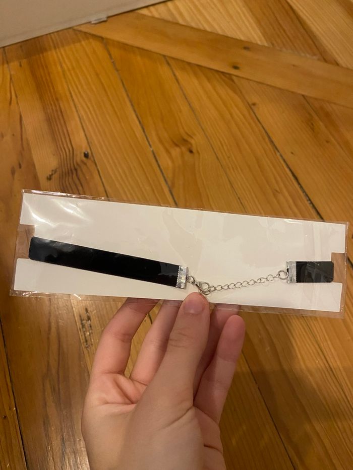 Ras de cou Huda Beauty - photo numéro 2