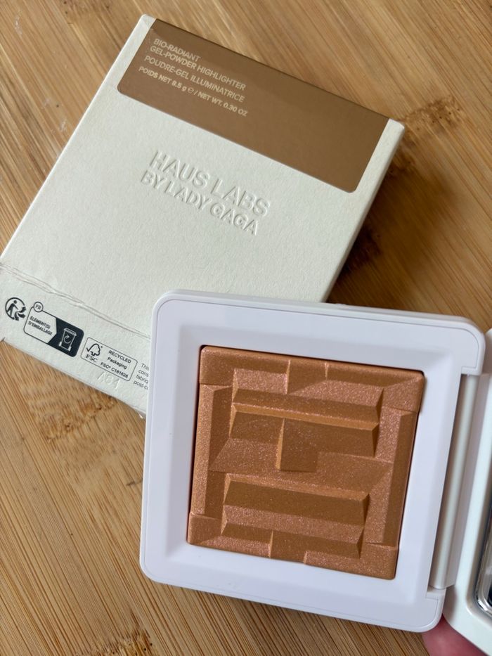 Highlighter Haus Labs - photo numéro 4