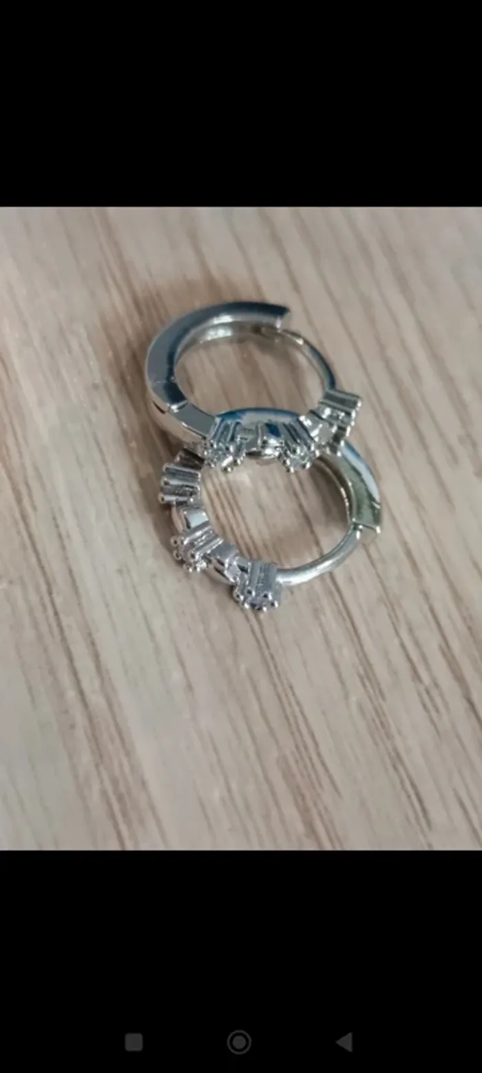 Boucles d'oreilles petites créoles argent - photo numéro 2