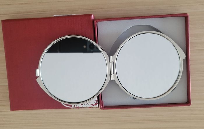 miroir de poche coréen - photo numéro 2