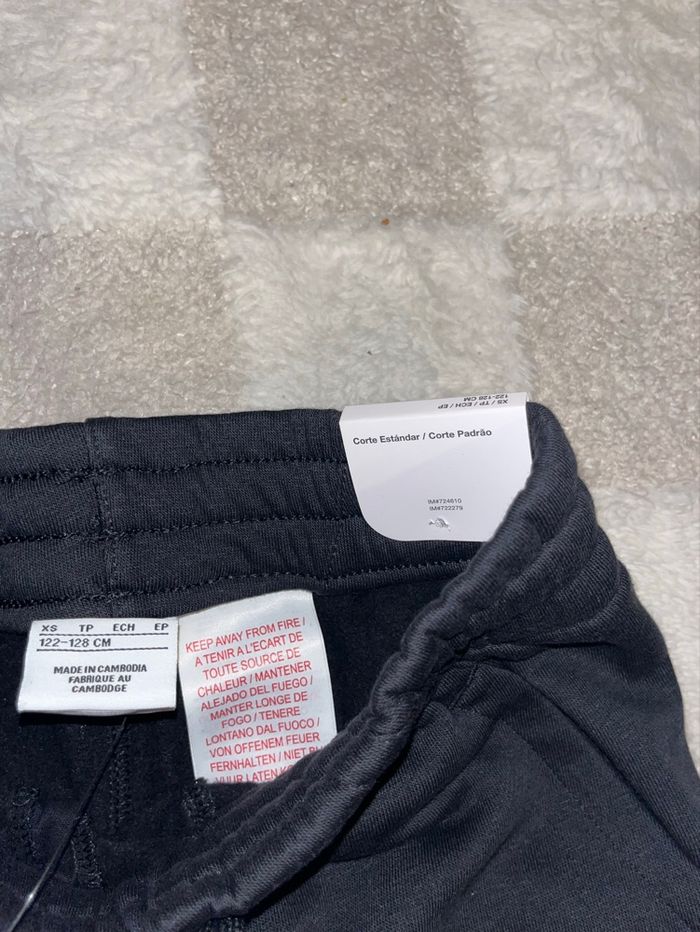 Jogging Nike neuf - photo numéro 4