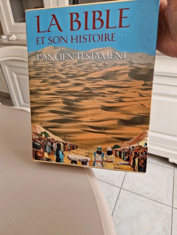 Coffret la bible et son histoire. - photo numéro 2