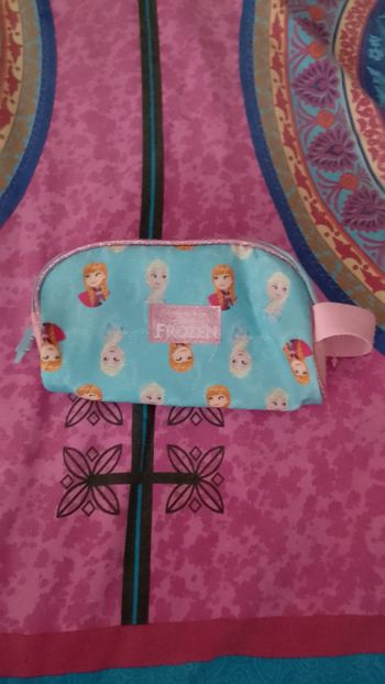 Trousse reine des neiges neuve