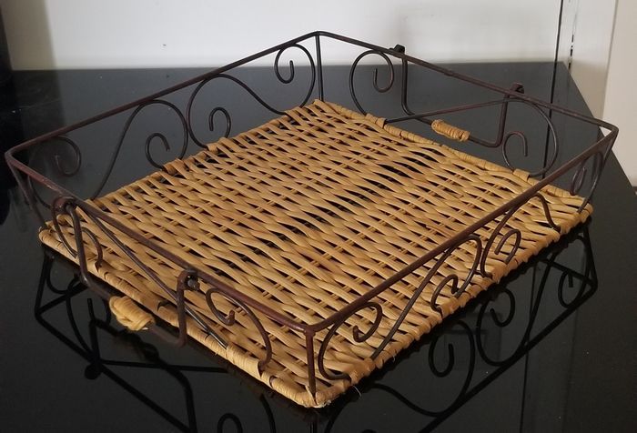 Panier en Osier et Fer Forgé - Métal vieilli